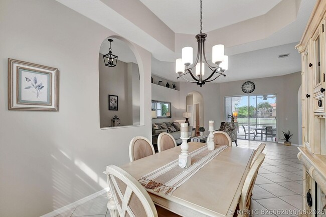 Building Photo - 11723 Waterbend Court