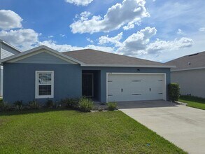 Building Photo - 3 bed 2 bath home