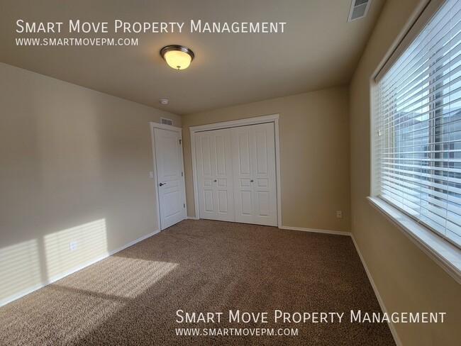 Building Photo - Adorable Two Story off Maple Grove. Neighb...