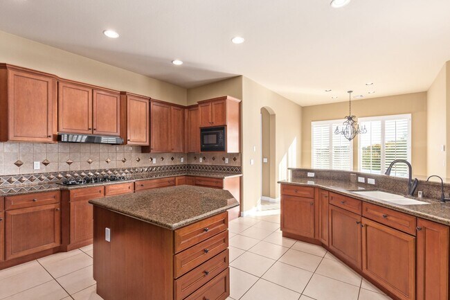 Building Photo - BEAUTIFUL QUEENSRIDGE HIGHLY UPGRADED HOME BY CHRISTOPHER HOMES