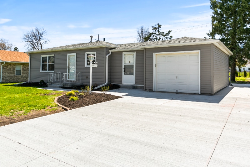 Building Photo - 8331 California St