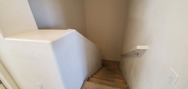 Building Photo - Stunning Condo with Attached Garage