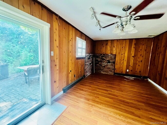 Building Photo - 69 Bellwood Ave