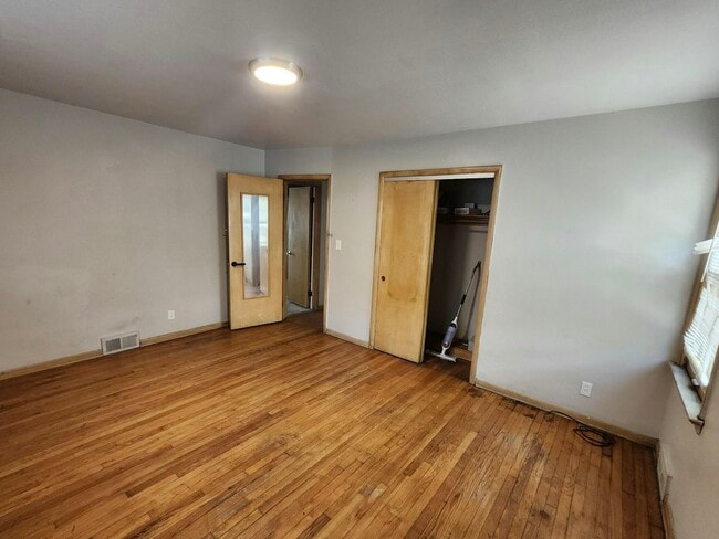 Building Photo - 18314 Chagrin Blvd