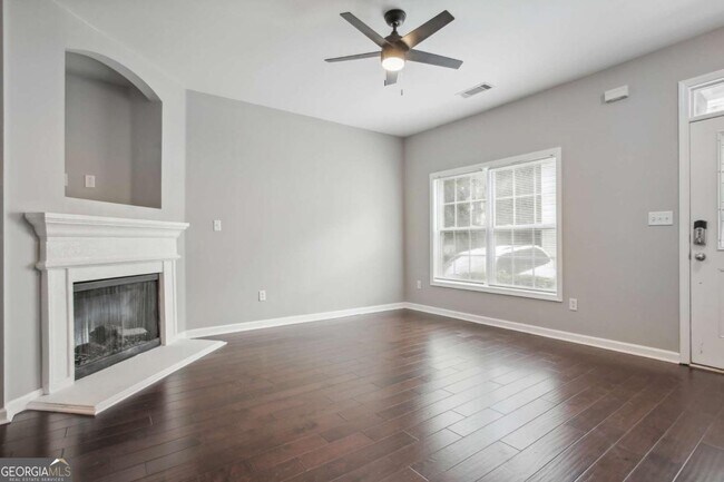 Building Photo - 2360 Johnson Rd NE