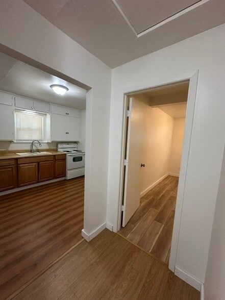 Building Photo - 1814 Ivory St