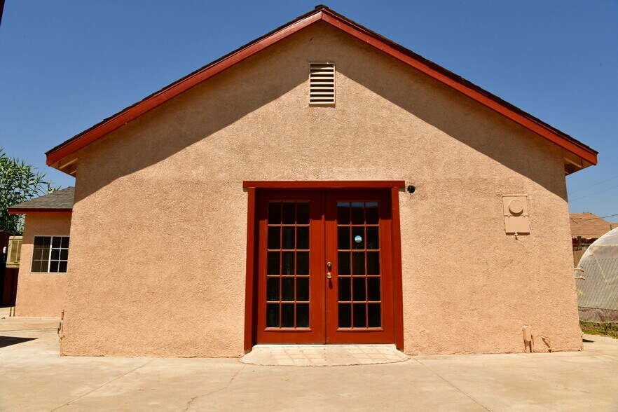Building Photo - 1175 Cypress Ave