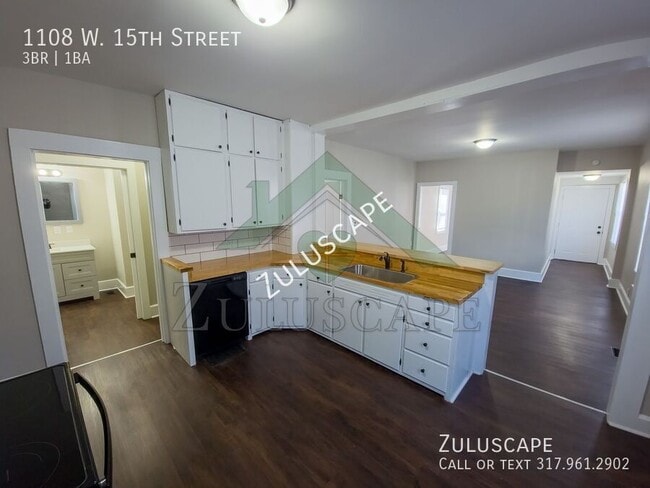Building Photo - 1108 W 15th St