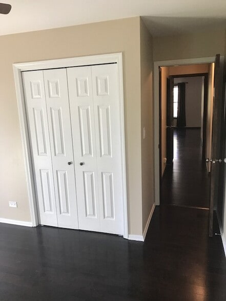 Upstair bedroom #2 - 512 Carlyle Ln