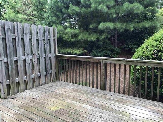 Building Photo - 1800 Oak Brook Ln NW