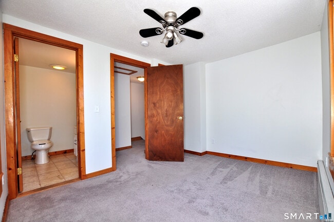 Building Photo - 90 Niles Rd