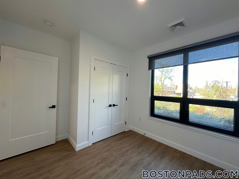 Building Photo - 199 Gardner St