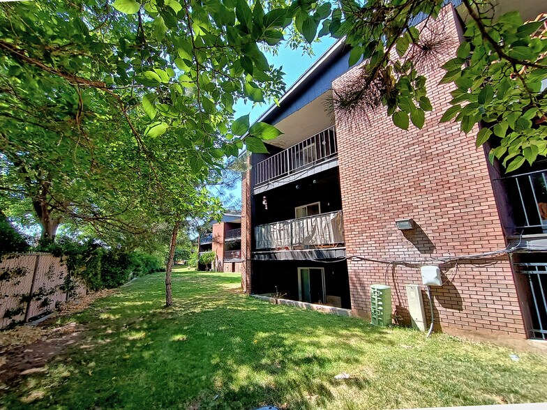 Building Photo - 4536 South 1900 West