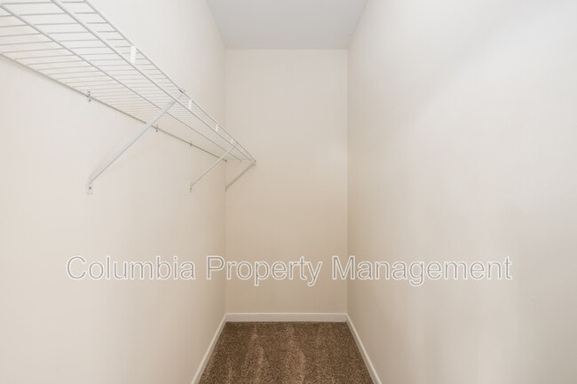 Building Photo - 2421 Franklin St NE