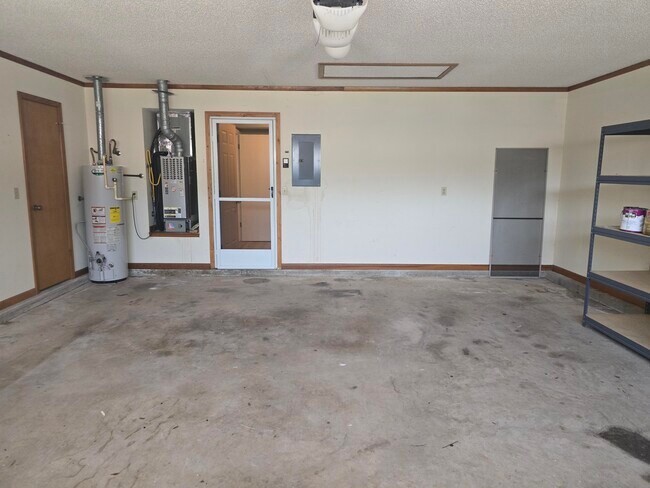 Building Photo - 3929 Balsam Dr