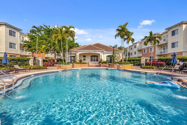 Building Photo - 9833 Baywinds Blvd