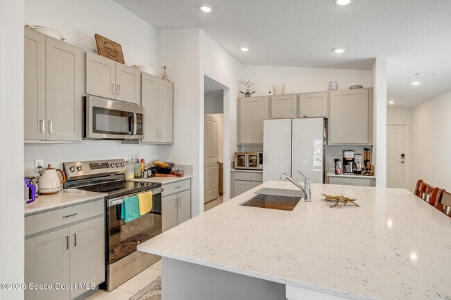 Building Photo - 1328 Colebrook Cir SW