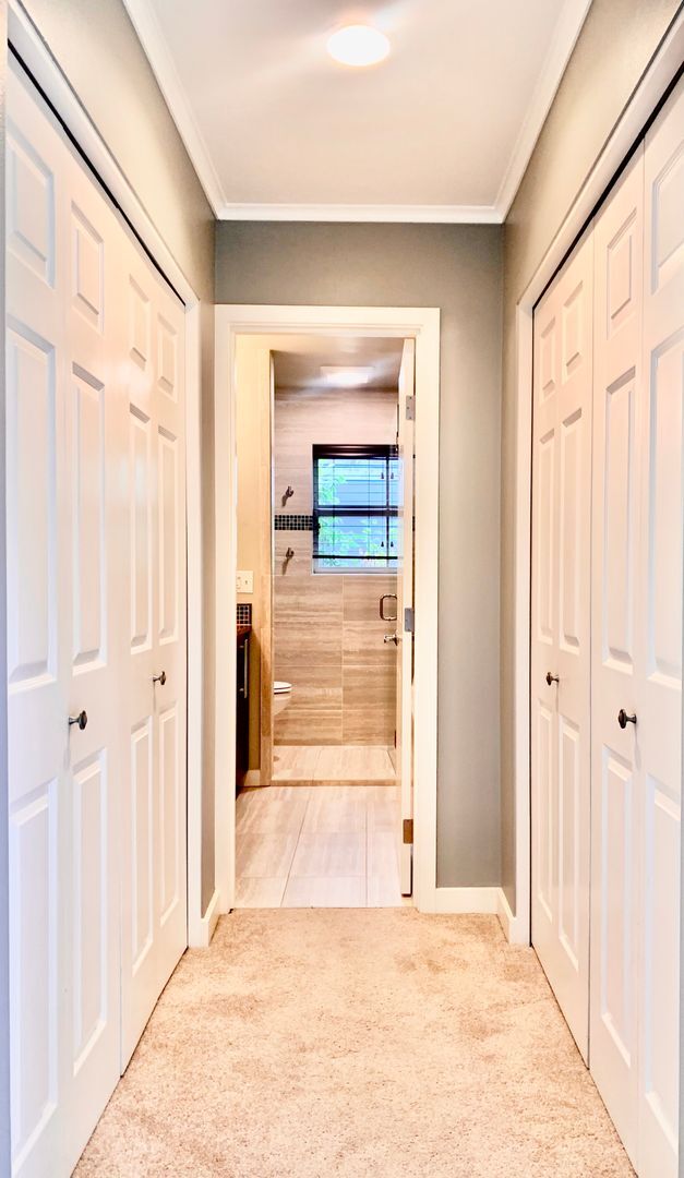 Building Photo - Madison Valley Home