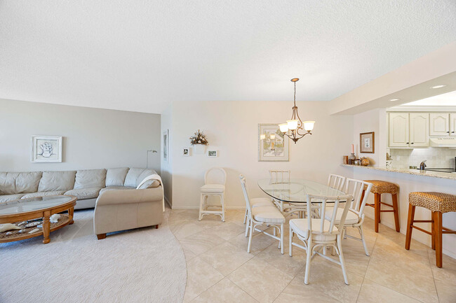 Building Photo - 260 Seaview Ct