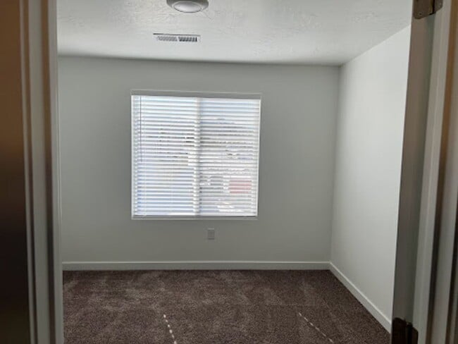 Building Photo - Just Reduced! Available Now! Old Sorrel To...