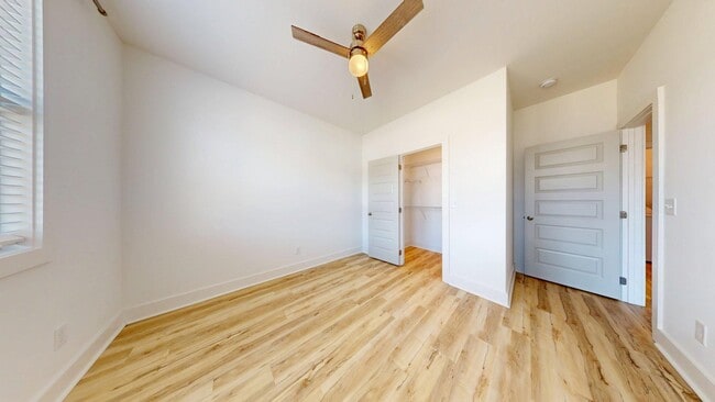 Building Photo - 577 Piper Ave