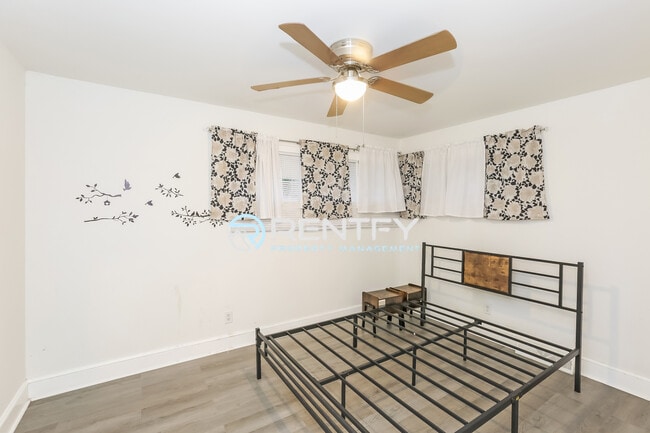 Building Photo - 12428 US-52