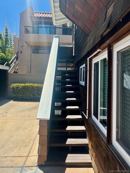 Building Photo - 8151 Camino Del Oro