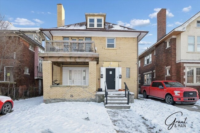 Building Photo - 1613 Virginia Park St