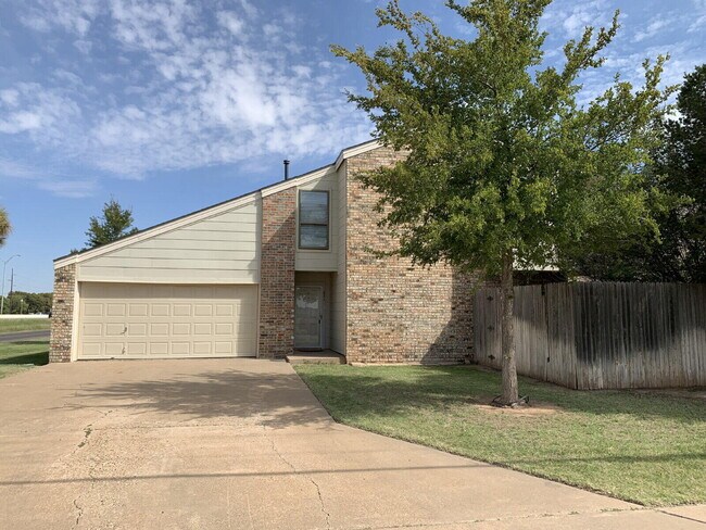Primary Photo - 7201 Memphis Ave