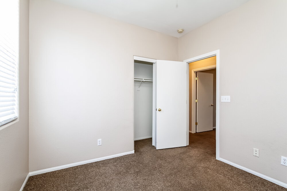 Building Photo - 548 Bayo Canyon Ct