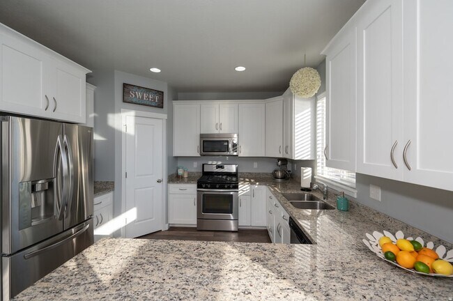 Building Photo - 4112 E Gazelle Run