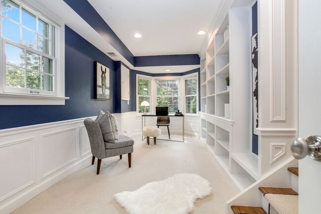 Building Photo - Chevy Chase Home