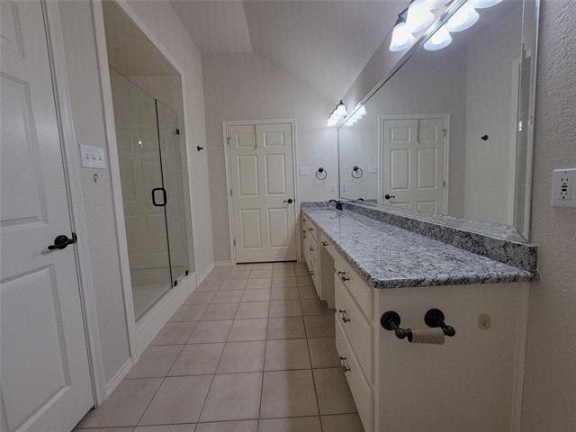 Building Photo - 9621 Monticello Dr