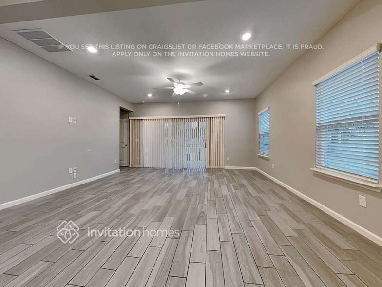 Building Photo - 11293 Oyster Creek Rd