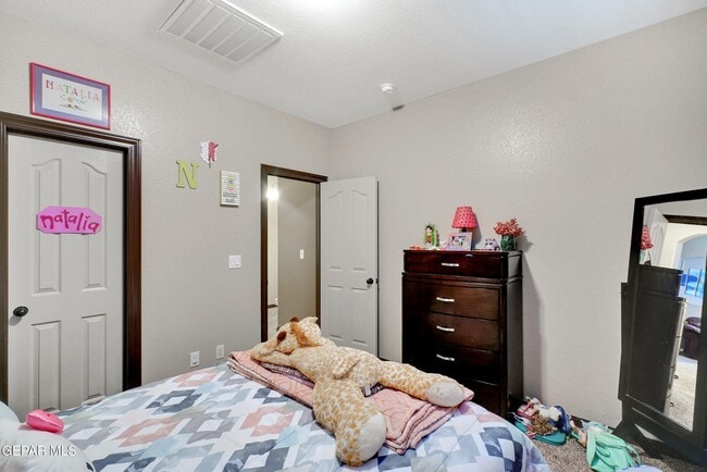 Building Photo - 13240 Emerald River St