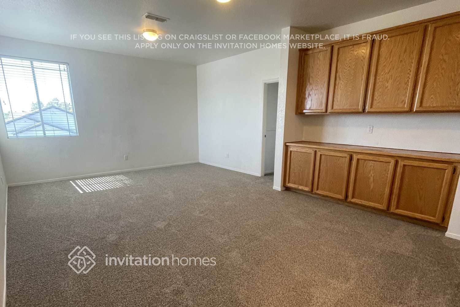 Building Photo - 8780 Loganberry Pl