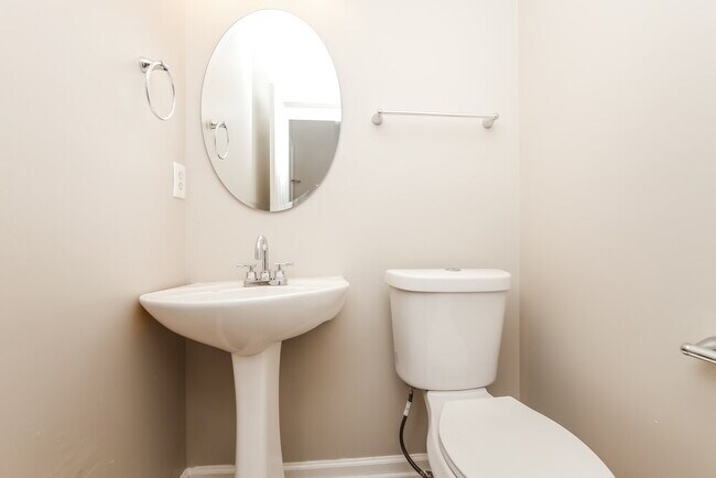 Building Photo - 2662 Rainbow Creek Dr