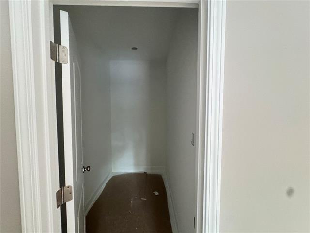 Building Photo - 500 Haney Ln