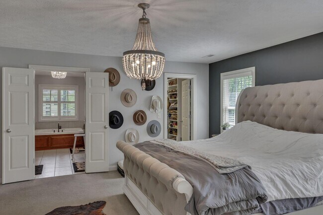 Building Photo - 7097 Pleasant Colony Cir