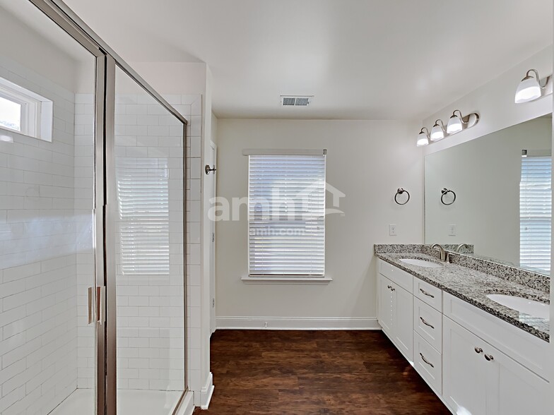Building Photo - 257 Makenna Dr