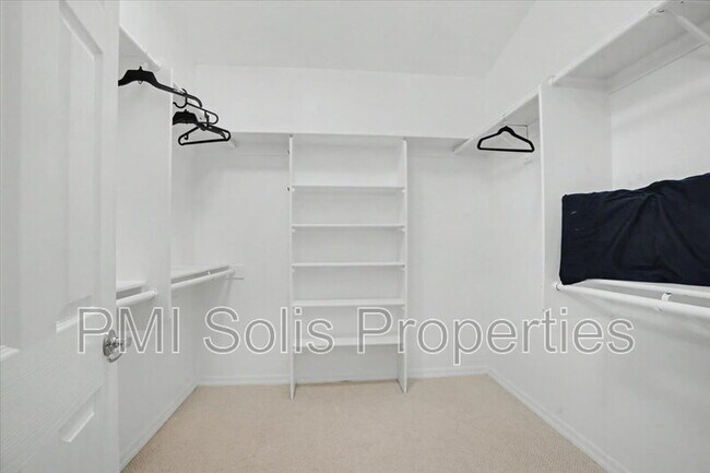 Building Photo - 10198 E San Salvador Dr