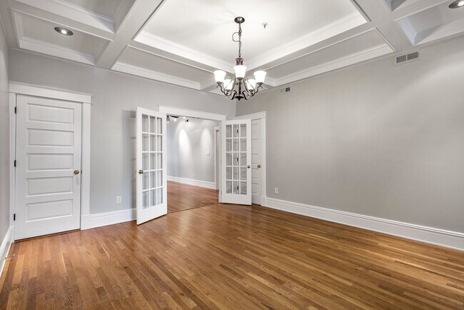 Building Photo - 2806 Monument Ave