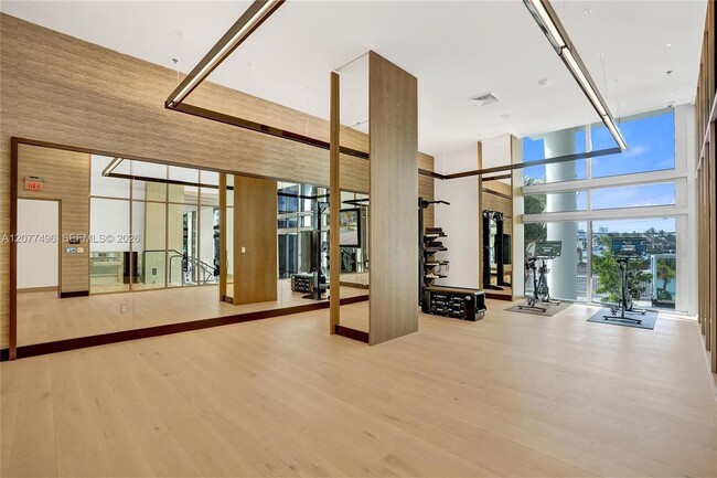 Building Photo - 153 N Seabreeze Blvd