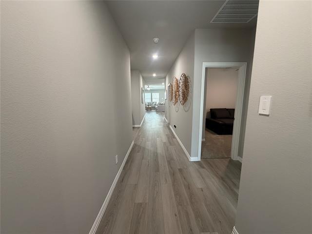 Building Photo - 706 Easthill Dr