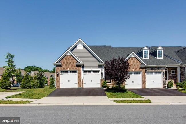 Primary Photo - 2522 Vivaldi Ln