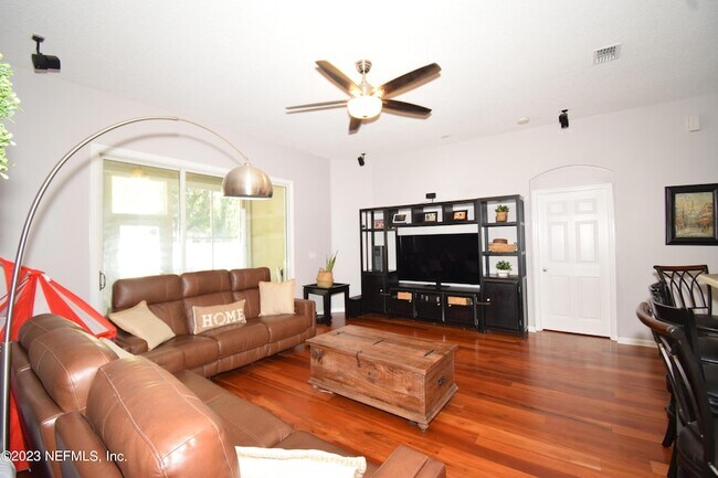 Building Photo - 3055 Covenant Cove Dr
