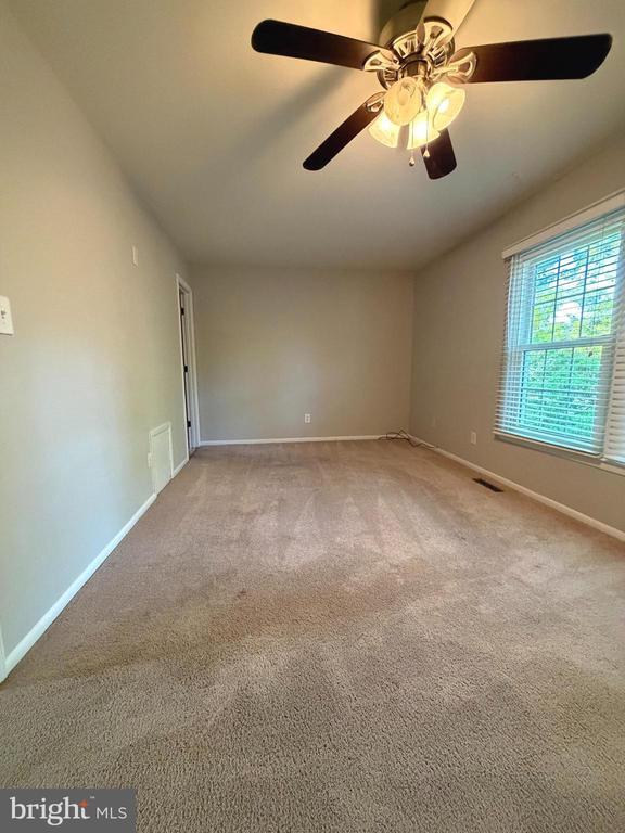 Building Photo - 204 Michele Cir