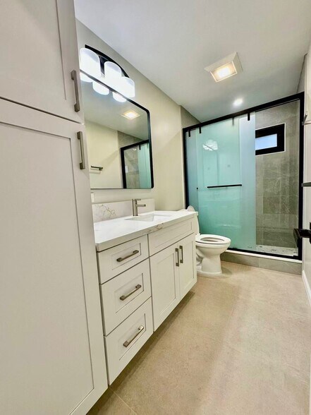 Building Photo - 142 Kaloko Ln