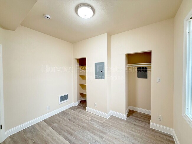 Building Photo - 715 Peralta St