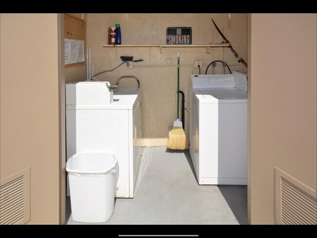 Building Photo - 1251 NW 13th St